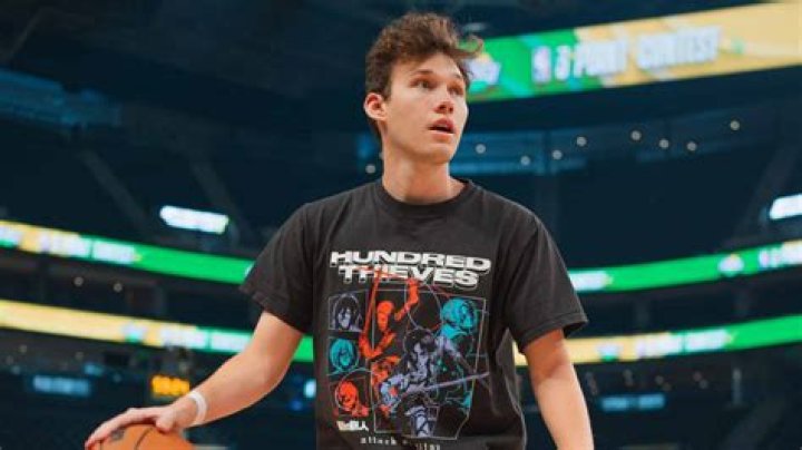 Did Jesser attend college?