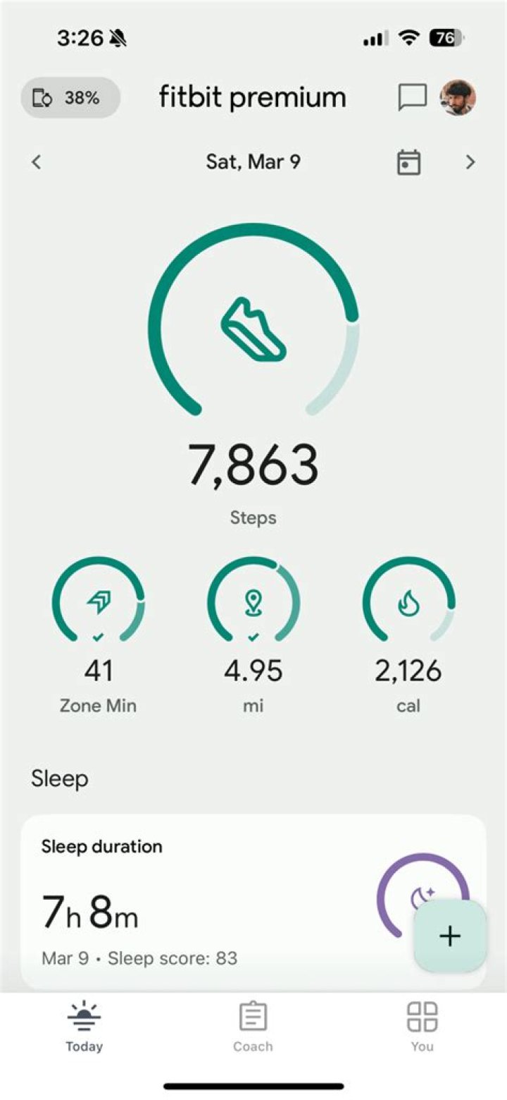 Does fitbit track running pace?