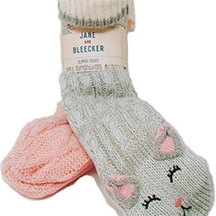 How do you wash Jane and Bleecker socks?