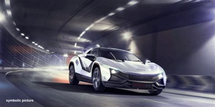 Is the Tamo Racemo Electric?