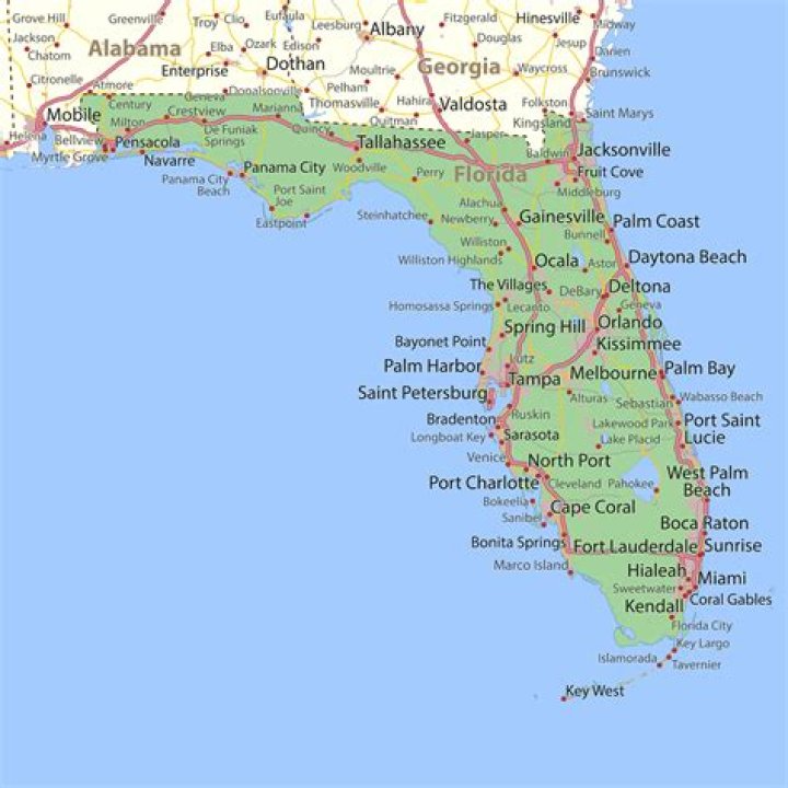 What major city is near Bradenton Florida?